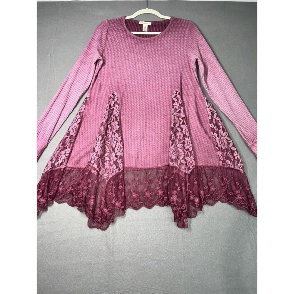 Womans Medium burgundy waffle knit top lace long sleeve thumb holes